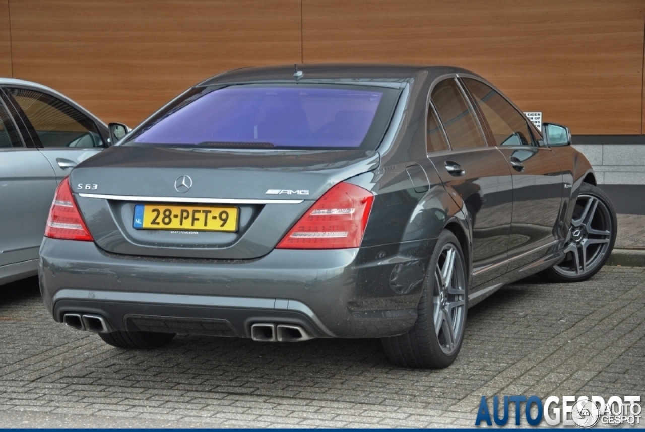 Mercedes-Benz S 63 AMG W221 2011