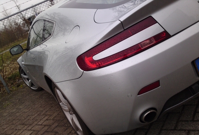 Aston Martin V8 Vantage