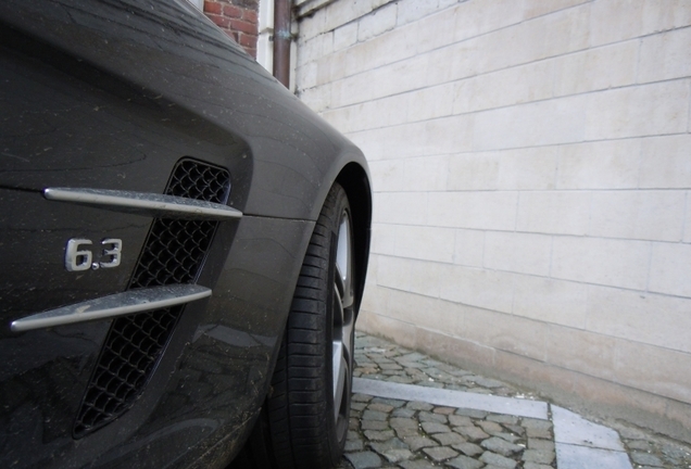 Mercedes-Benz SLS AMG