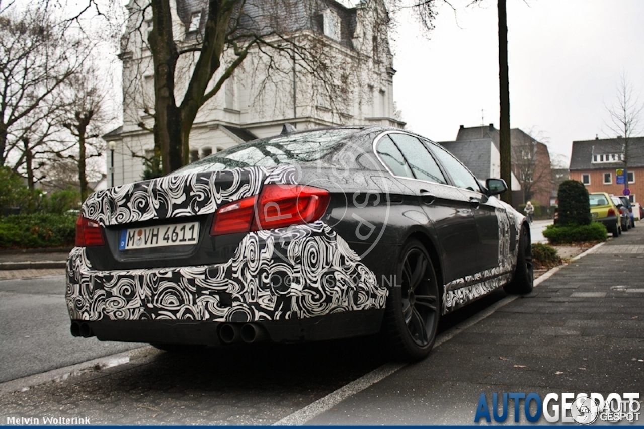 BMW M5 F10 2011