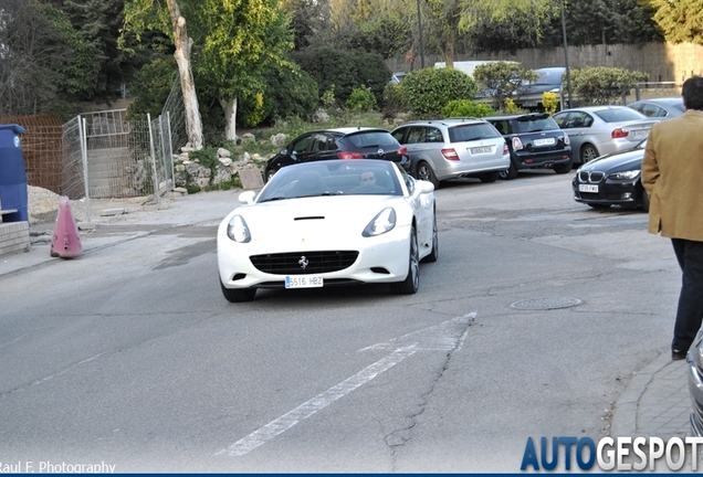 Ferrari California