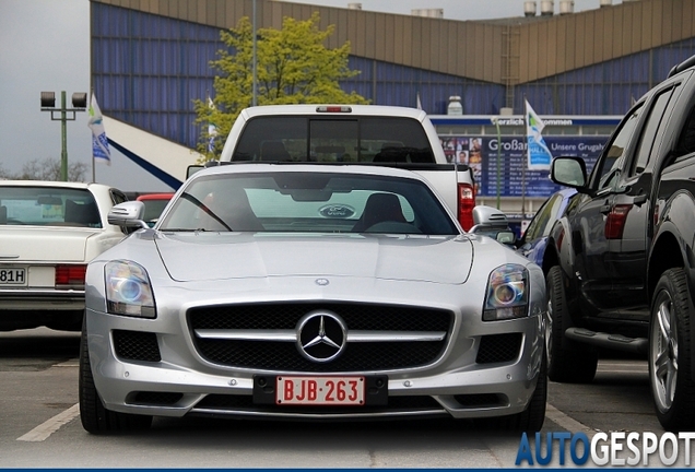 Mercedes-Benz SLS AMG