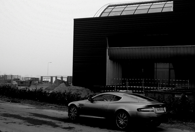 Aston Martin DB9