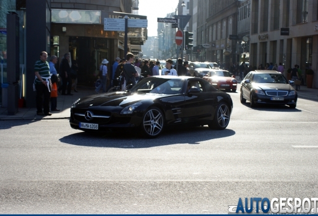 Mercedes-Benz SLS AMG