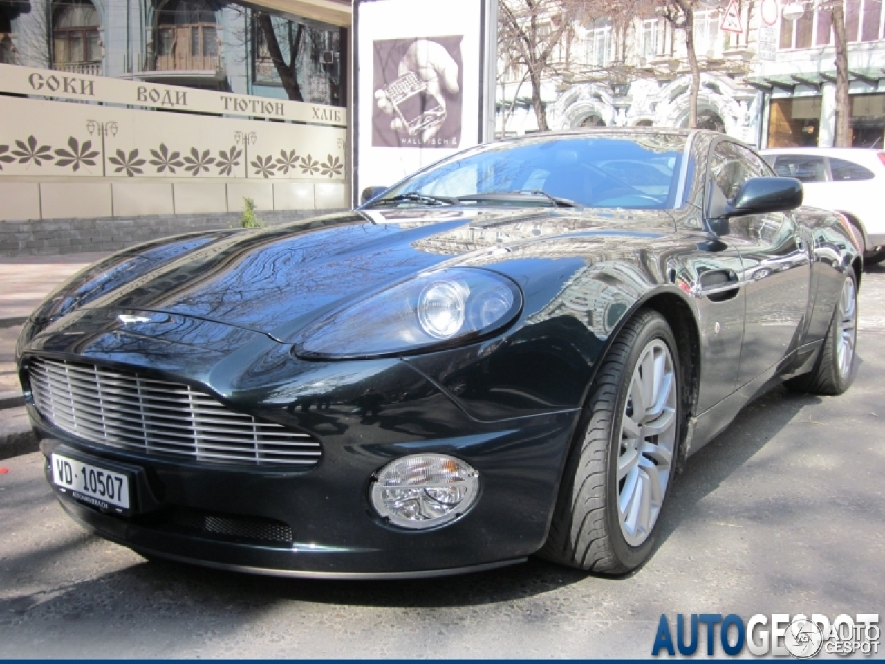 Aston Martin Vanquish