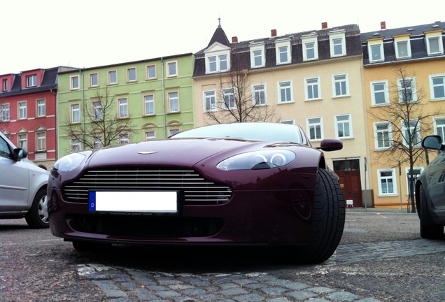 Aston Martin V8 Vantage