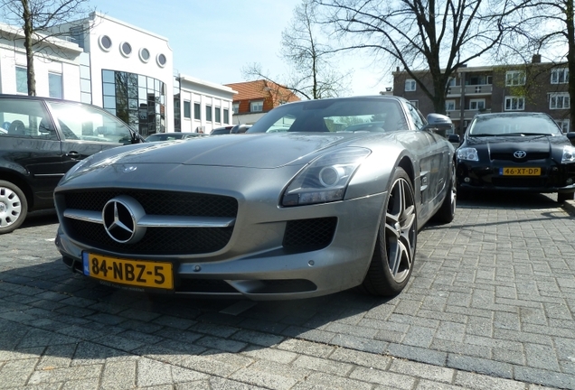 Mercedes-Benz SLS AMG