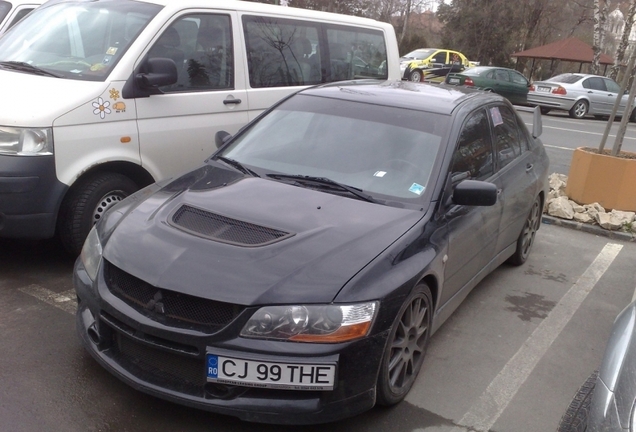 Mitsubishi Lancer Evolution IX FQ