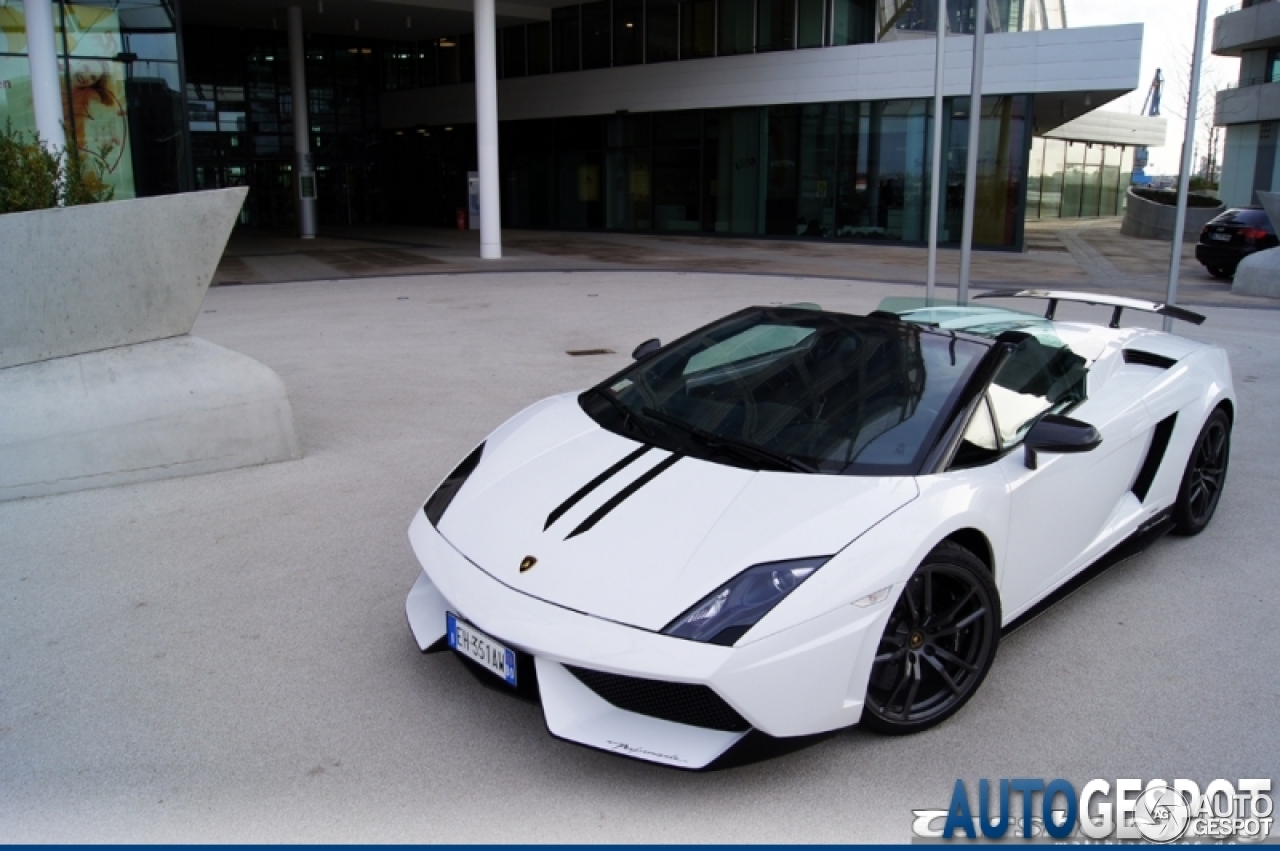 Lamborghini Gallardo LP570-4 Spyder Performante