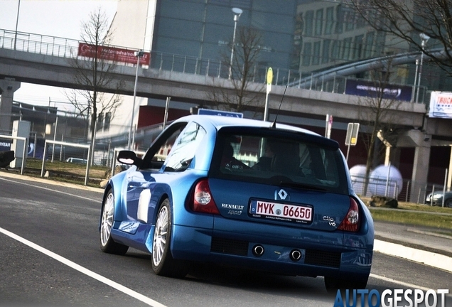 Renault Clio V6 Phase II