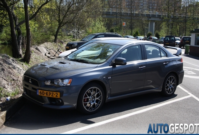 Mitsubishi Lancer Evolution X MR