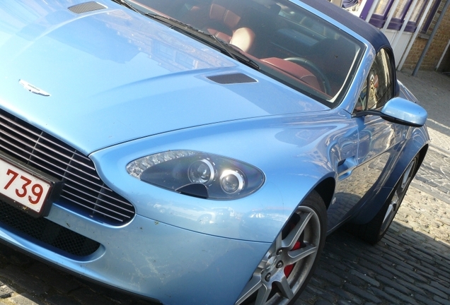 Aston Martin V8 Vantage Roadster