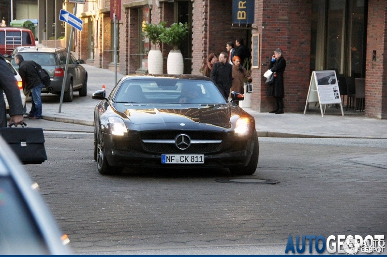 Mercedes-Benz SLS AMG