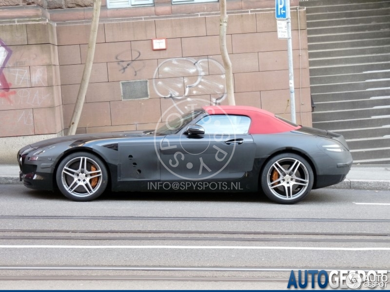 Mercedes-Benz SLS AMG Roadster