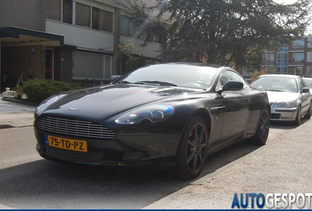 Aston Martin DB9