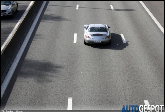 Mercedes-Benz SLS AMG