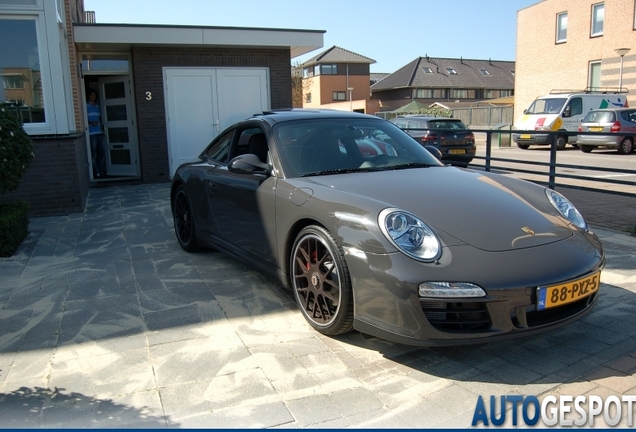 Porsche 997 Carrera GTS