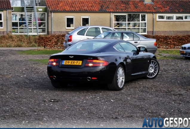 Aston Martin DB9