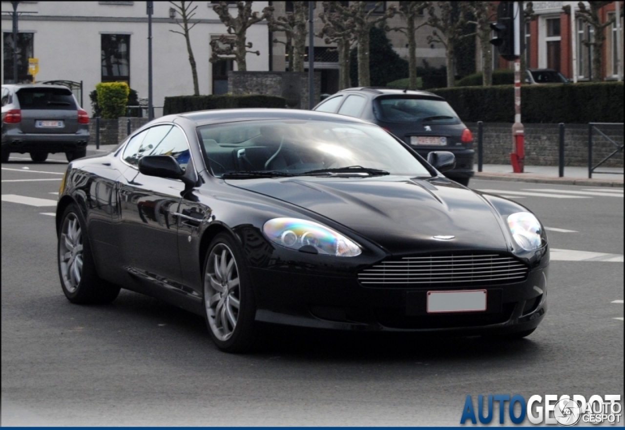 Aston Martin DB9