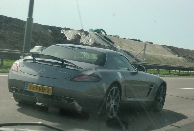 Mercedes-Benz SLS AMG