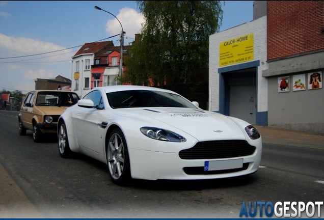 Aston Martin V8 Vantage