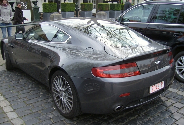 Aston Martin V8 Vantage