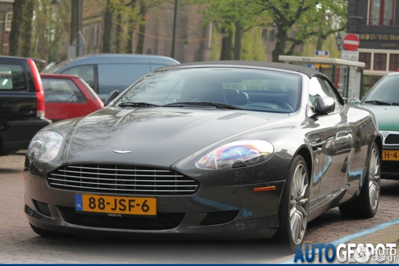 Aston Martin DB9 Volante