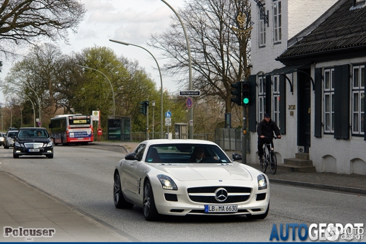 Mercedes-Benz SLS AMG