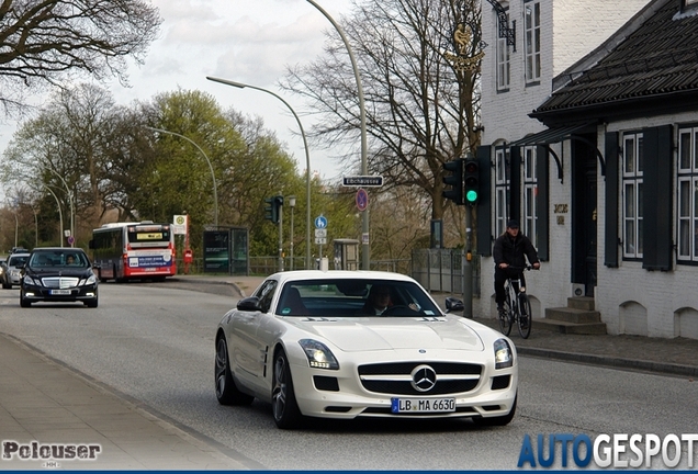 Mercedes-Benz SLS AMG