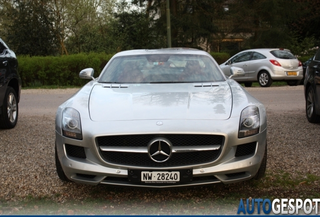 Mercedes-Benz SLS AMG