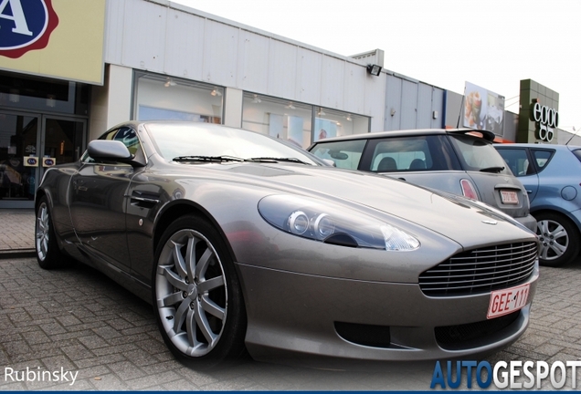 Aston Martin DB9