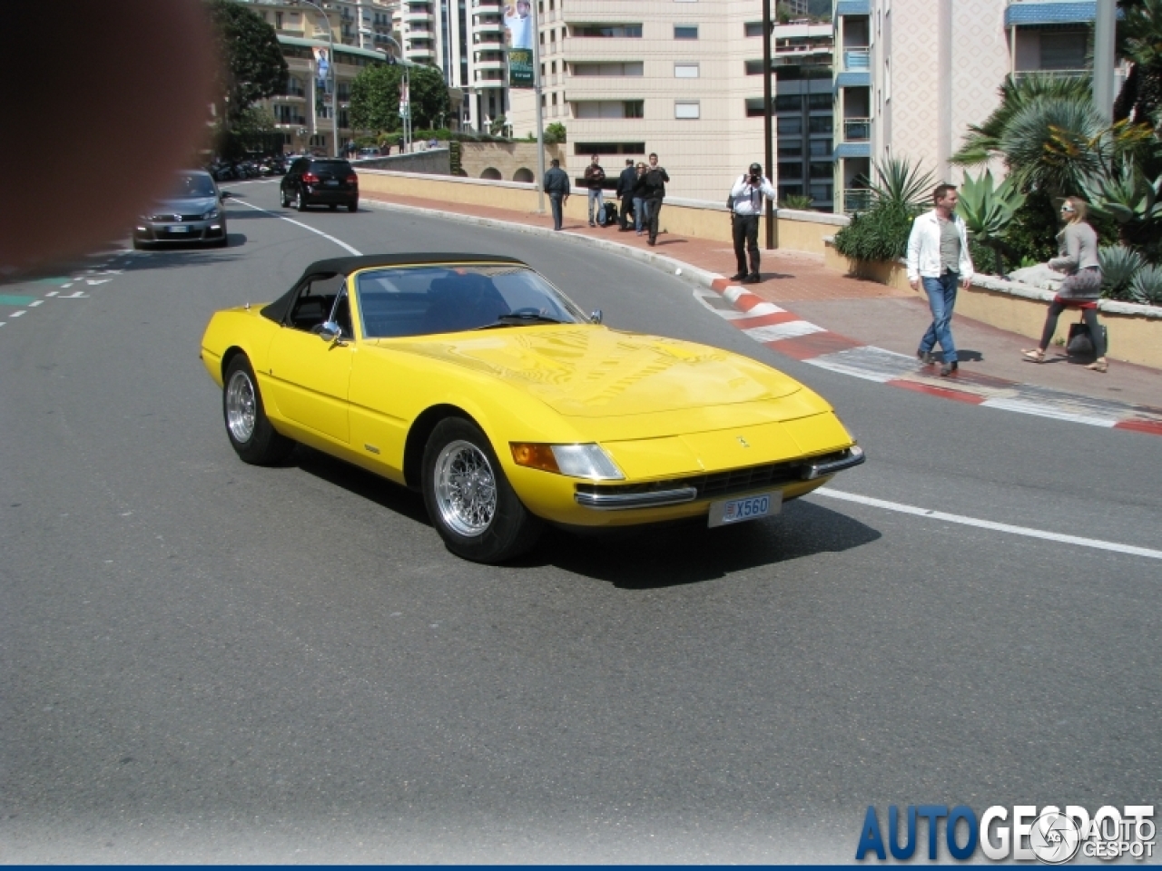 Ferrari 365 GTS/4 Daytona