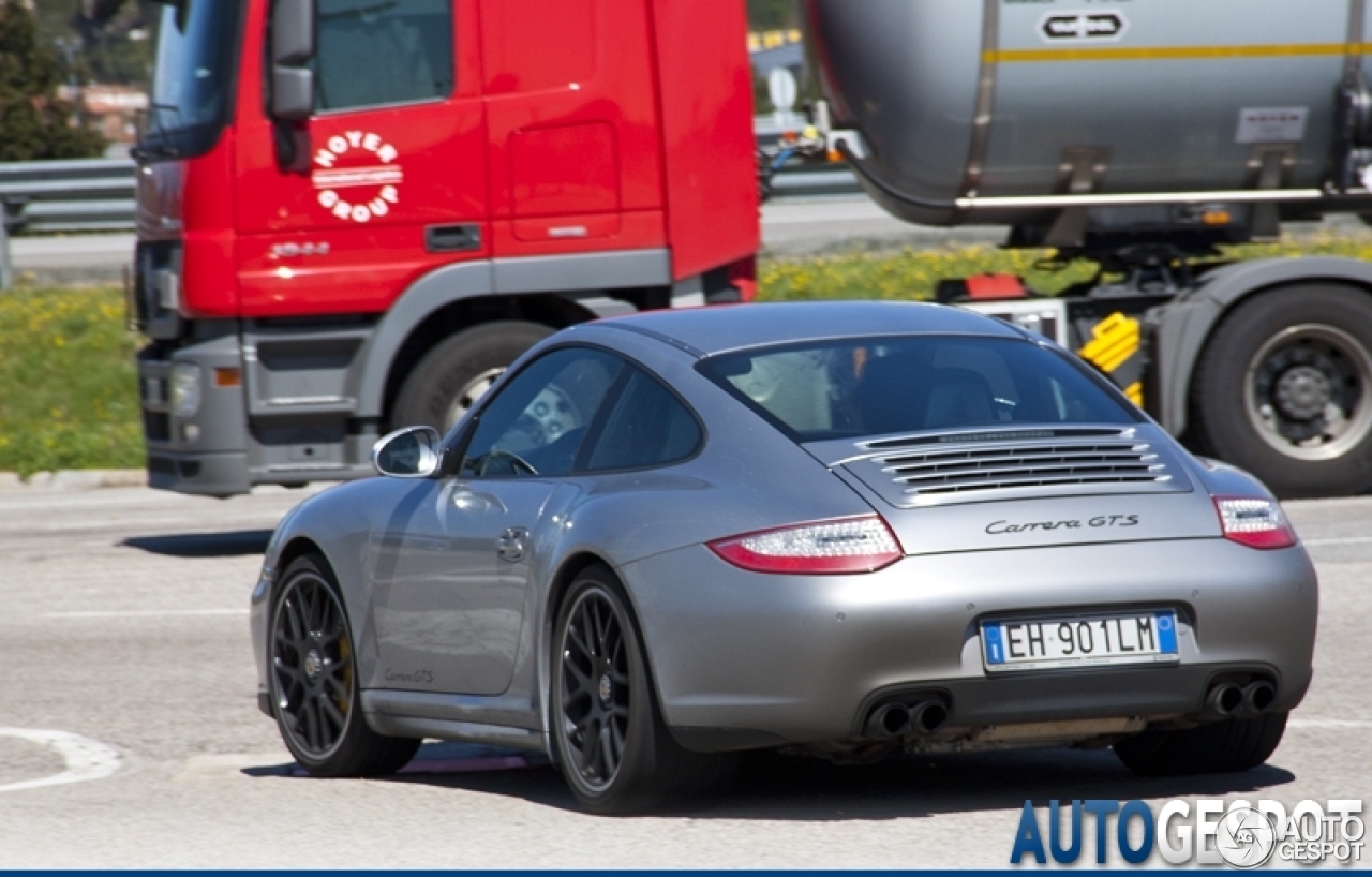 Porsche 997 Carrera GTS