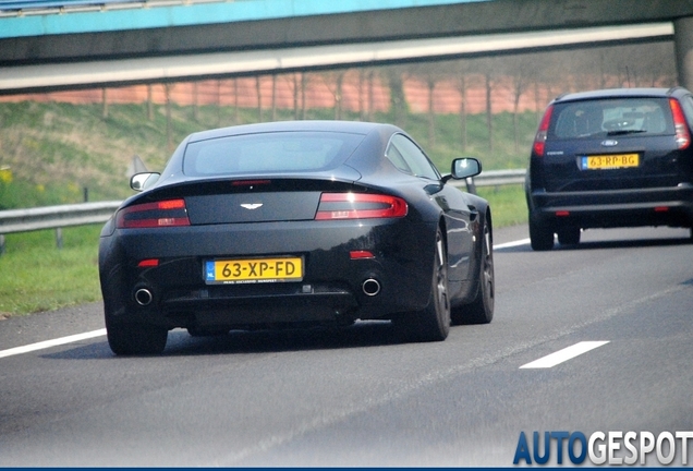 Aston Martin V8 Vantage