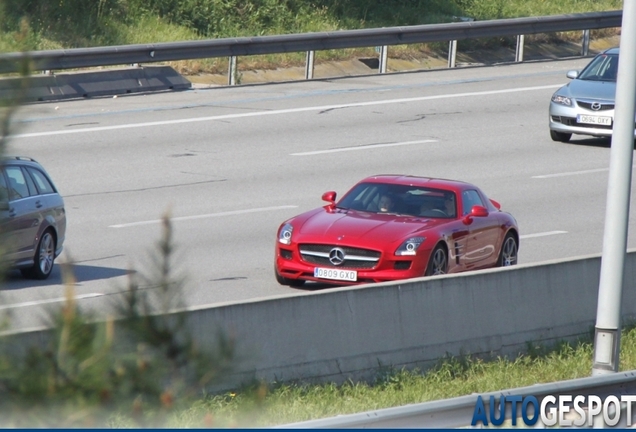 Mercedes-Benz SLS AMG