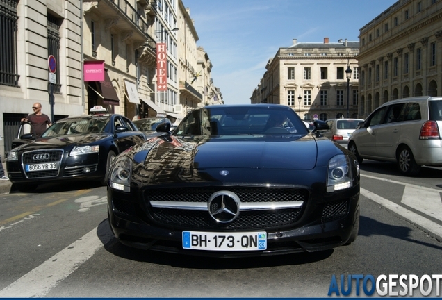 Mercedes-Benz SLS AMG