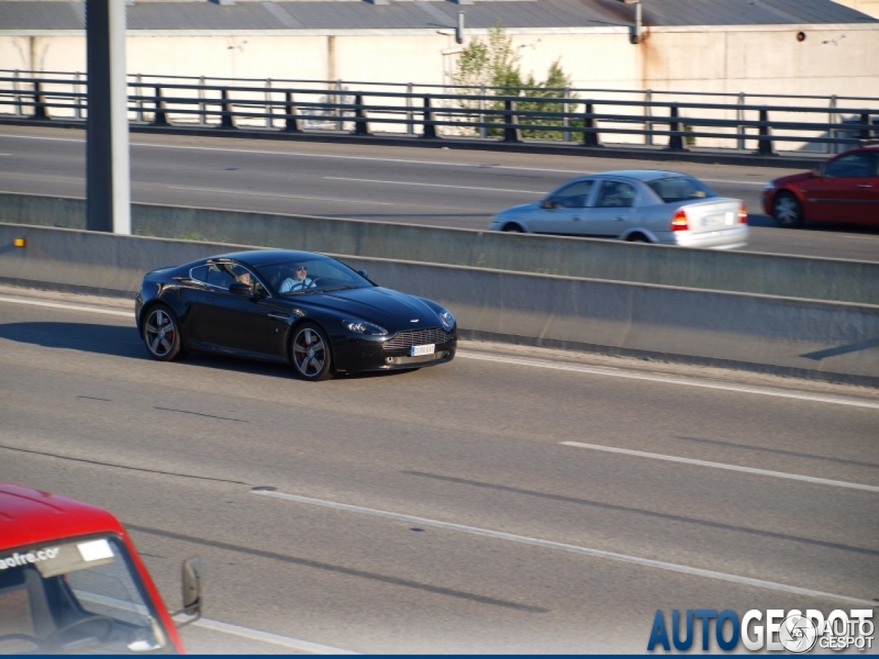 Aston Martin V8 Vantage N400