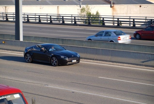 Aston Martin V8 Vantage N400