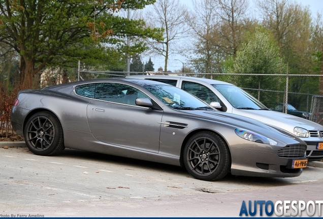 Aston Martin DB9