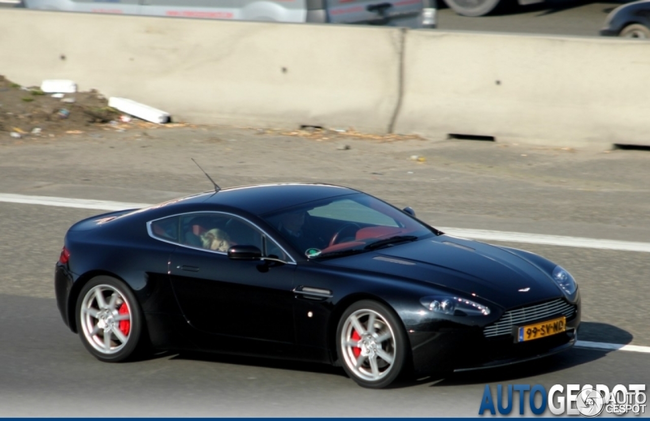 Aston Martin V8 Vantage