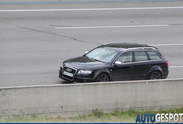 Audi RS4 Avant B7