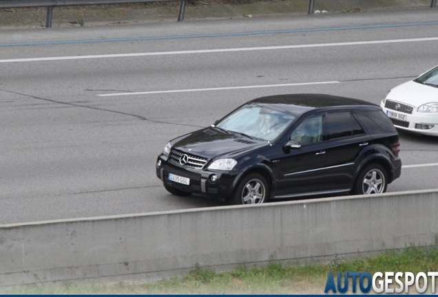 Mercedes-Benz ML 63 AMG W164