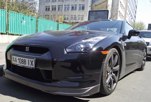 Nissan GT-R