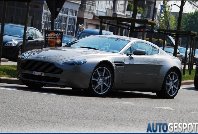 Aston Martin V8 Vantage