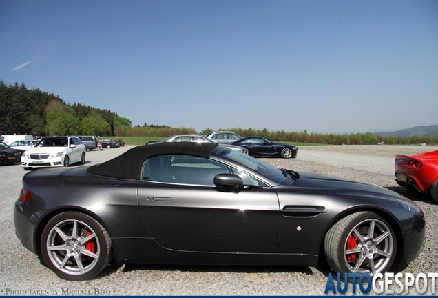 Aston Martin V8 Vantage Roadster