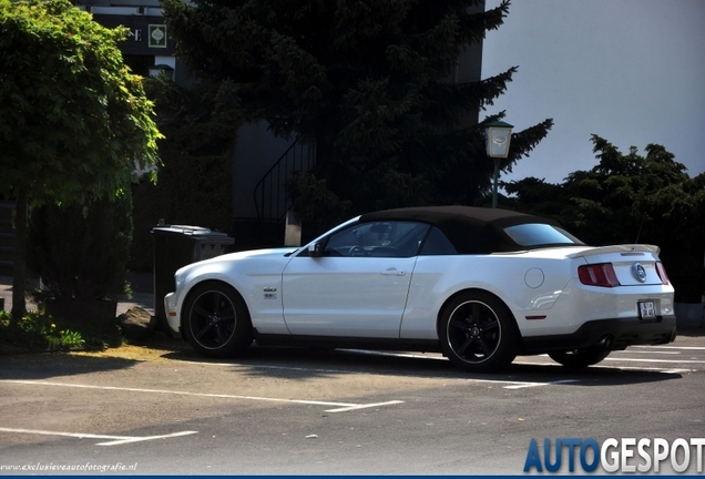 Ford Mustang GT Convertible 2011