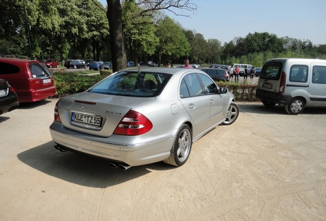 Mercedes-Benz E 55 AMG