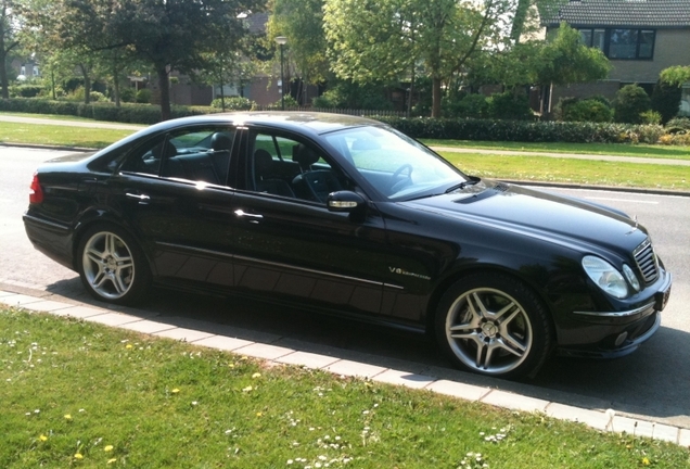 Mercedes-Benz E 55 AMG