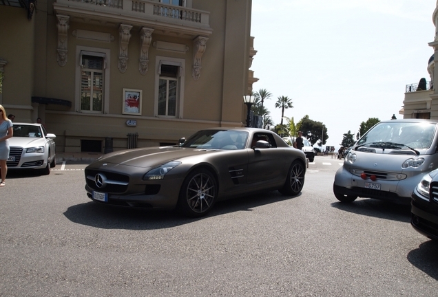 Mercedes-Benz SLS AMG