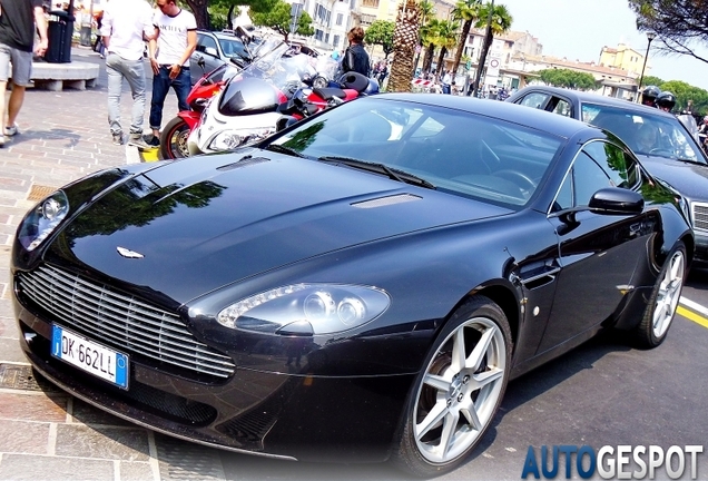 Aston Martin V8 Vantage